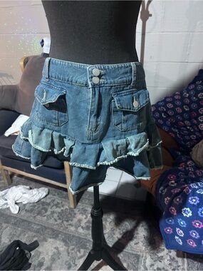 Social Collision Denim Ruffle Mini Skirt with Cargo Pockets - Blue